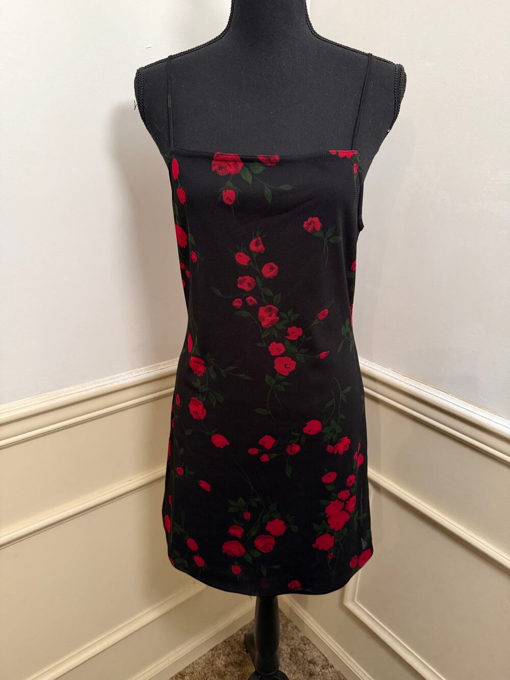Vintage 90s/Y2K Plain Jane Black Red Rose Floral Mini Dress Dark Romantic